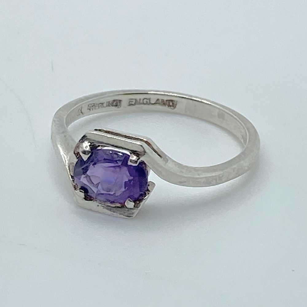 𝅺vintage Sterling Silver Purple Cz Ring Sz 6